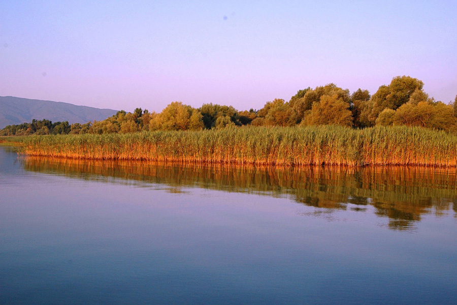 TRICHONIDA LAKE ΛΙΜΝΗ ΤΡΙΧΩΝΙΔΑ